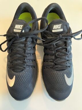 Nike Men’s Air Max 2016 Black with White Swoosh